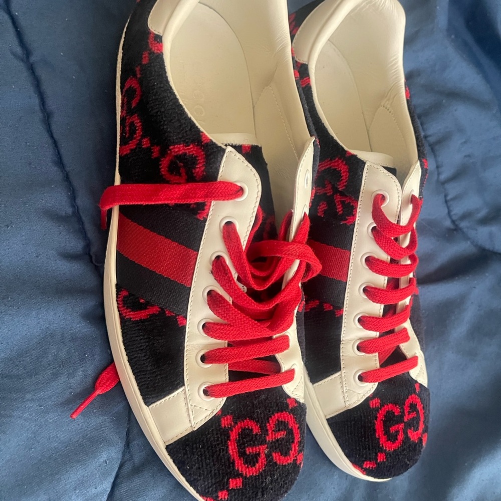 Gucci Red and Blue Patterned Sneakers